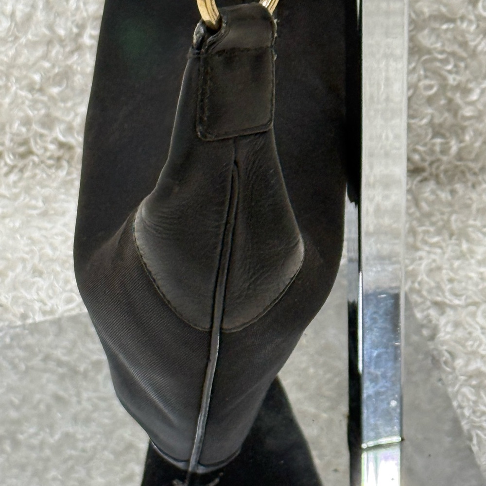 Gucci Black Hobo Bag with Gold Hardware - Picture 6 of 16